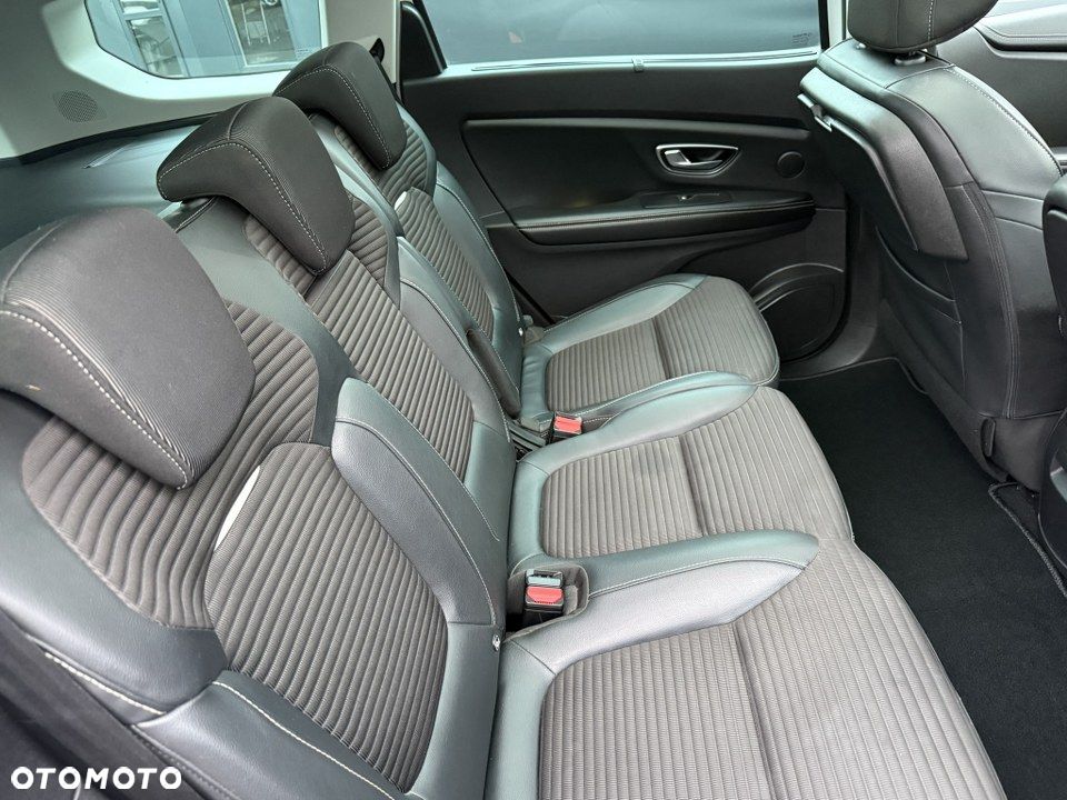 Renault Grand Scenic Energy TCe 130 S&S Bose Edition - 33