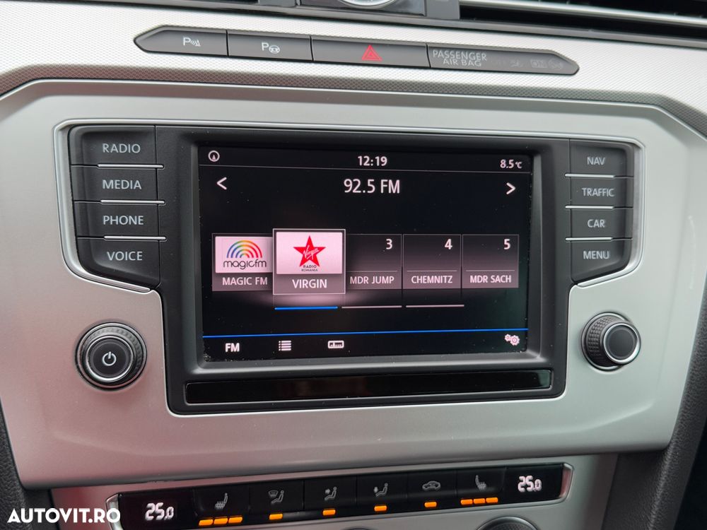 Volkswagen Passat 2.0 TDI DSG (BlueMotion Technology) Comfortline - 31