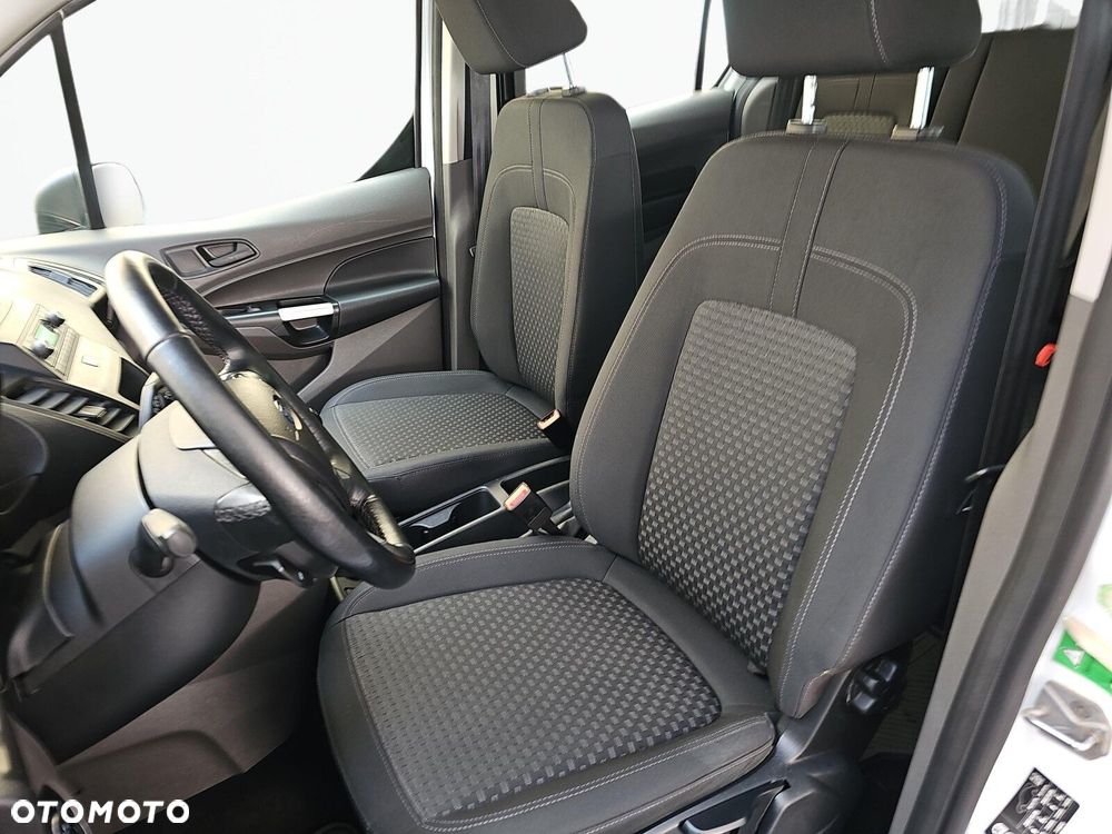 Ford Transit Connect - 13
