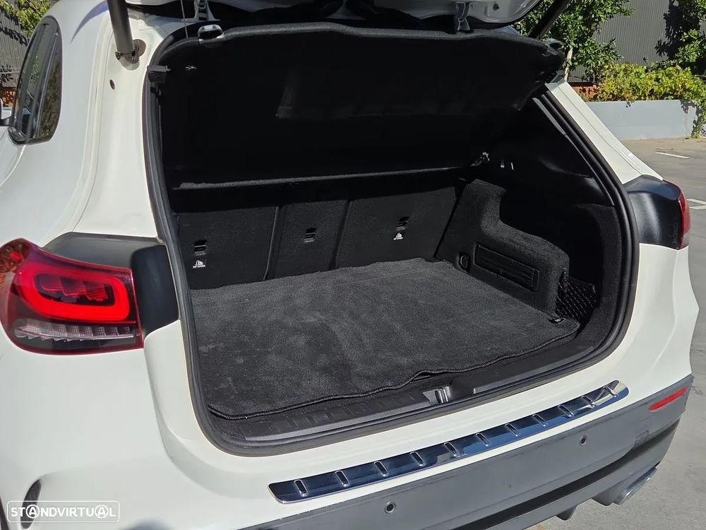 Mercedes-Benz GLA 180 d AMG Line - 24
