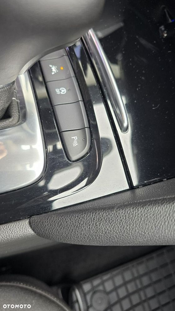 Opel Insignia - 23