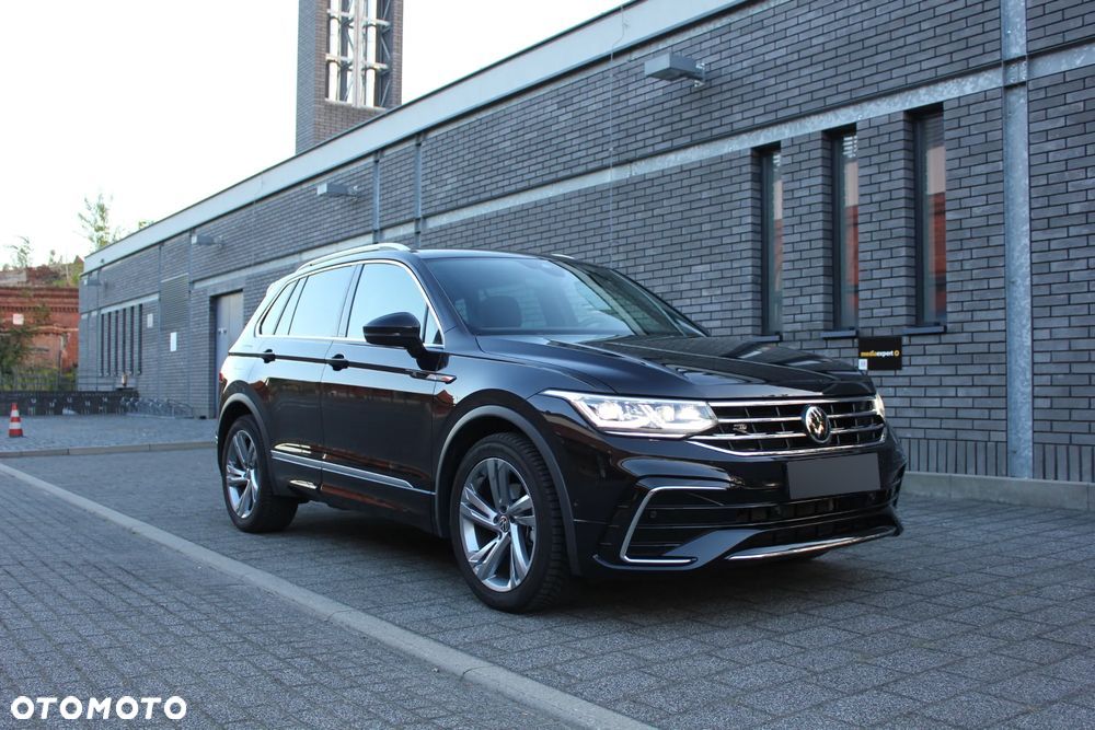 Volkswagen Tiguan - 1