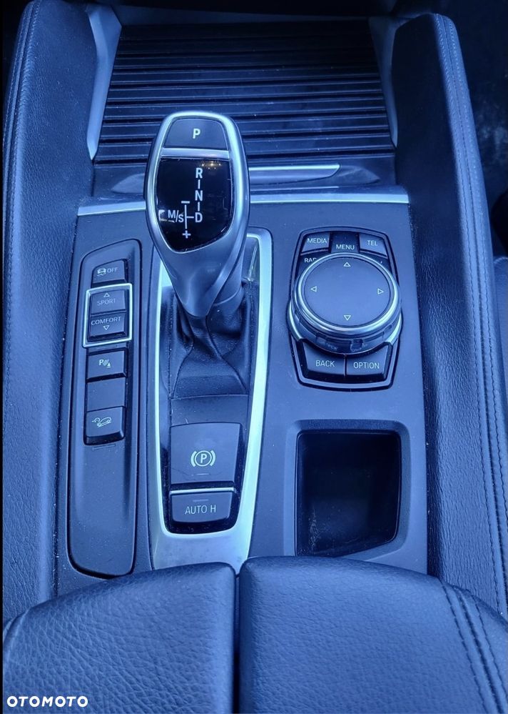 BMW X6 xDrive35i - 10
