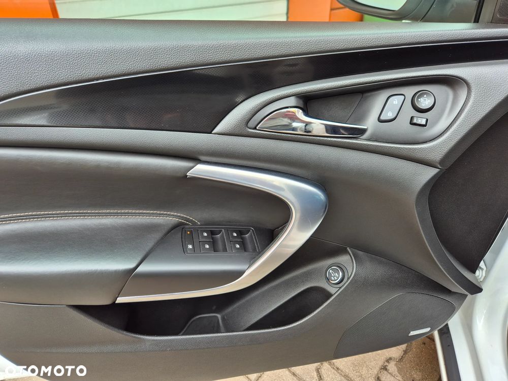 Opel Insignia 2.0 Turbo 4x4 Innovation - 16