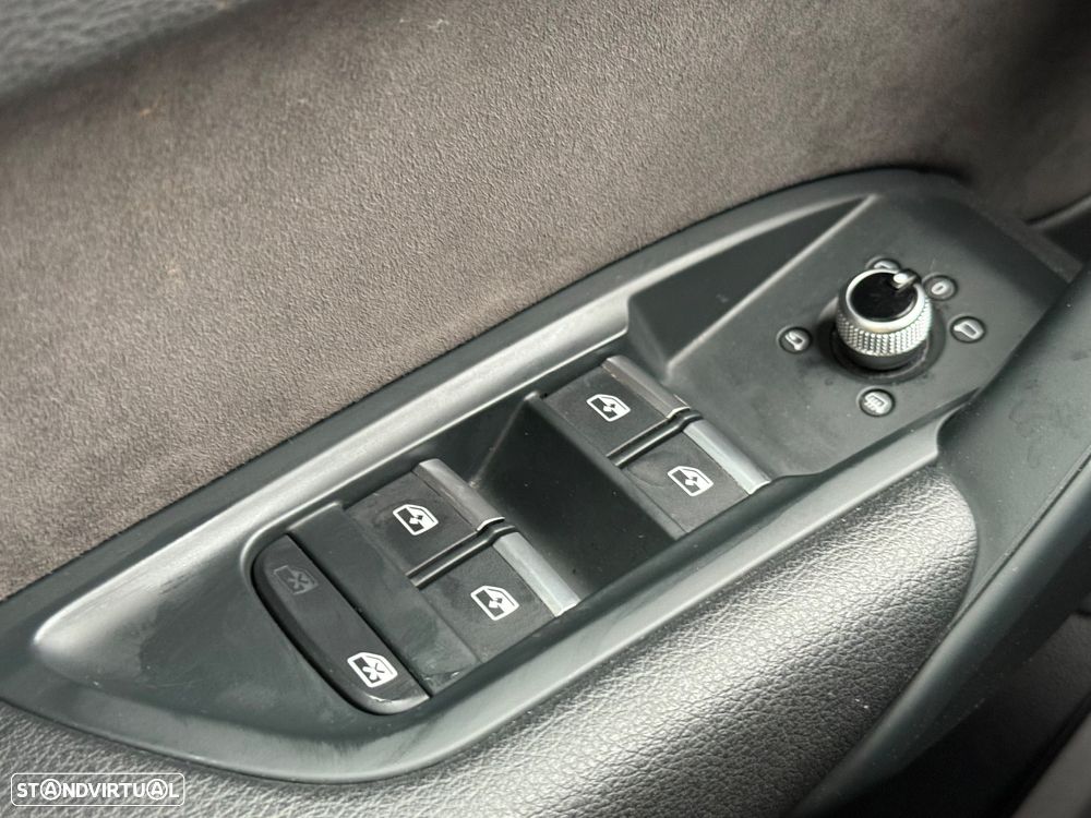 Audi Q5 40 TDI quattro S-line S-tronic - 11