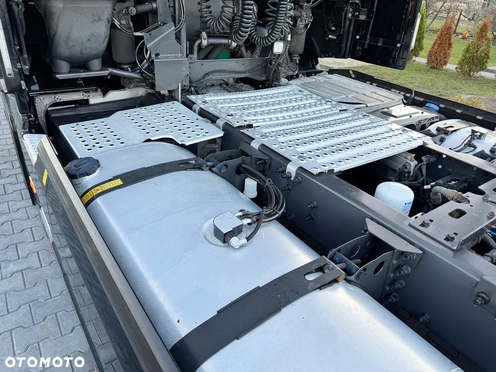 Volvo FH 500 / ACC /  KLIMA POSTOJOWA /RETARDER / NAVIGACJA / Z NIEMIEC - 25
