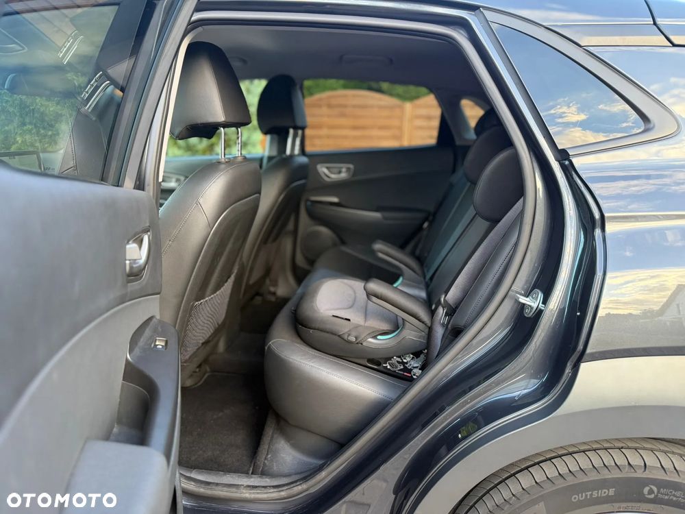 Hyundai Kona Electric 64kWh Premium - 6