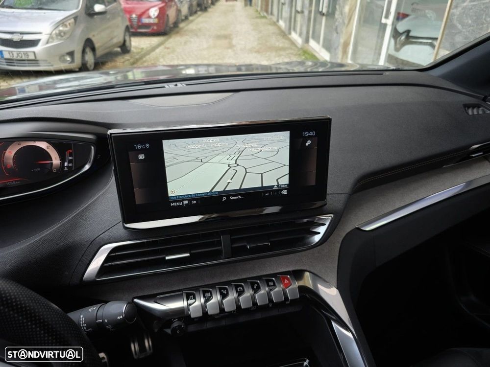 Peugeot 3008 1.5 BlueHDi GT Line J19 EAT8 - 24