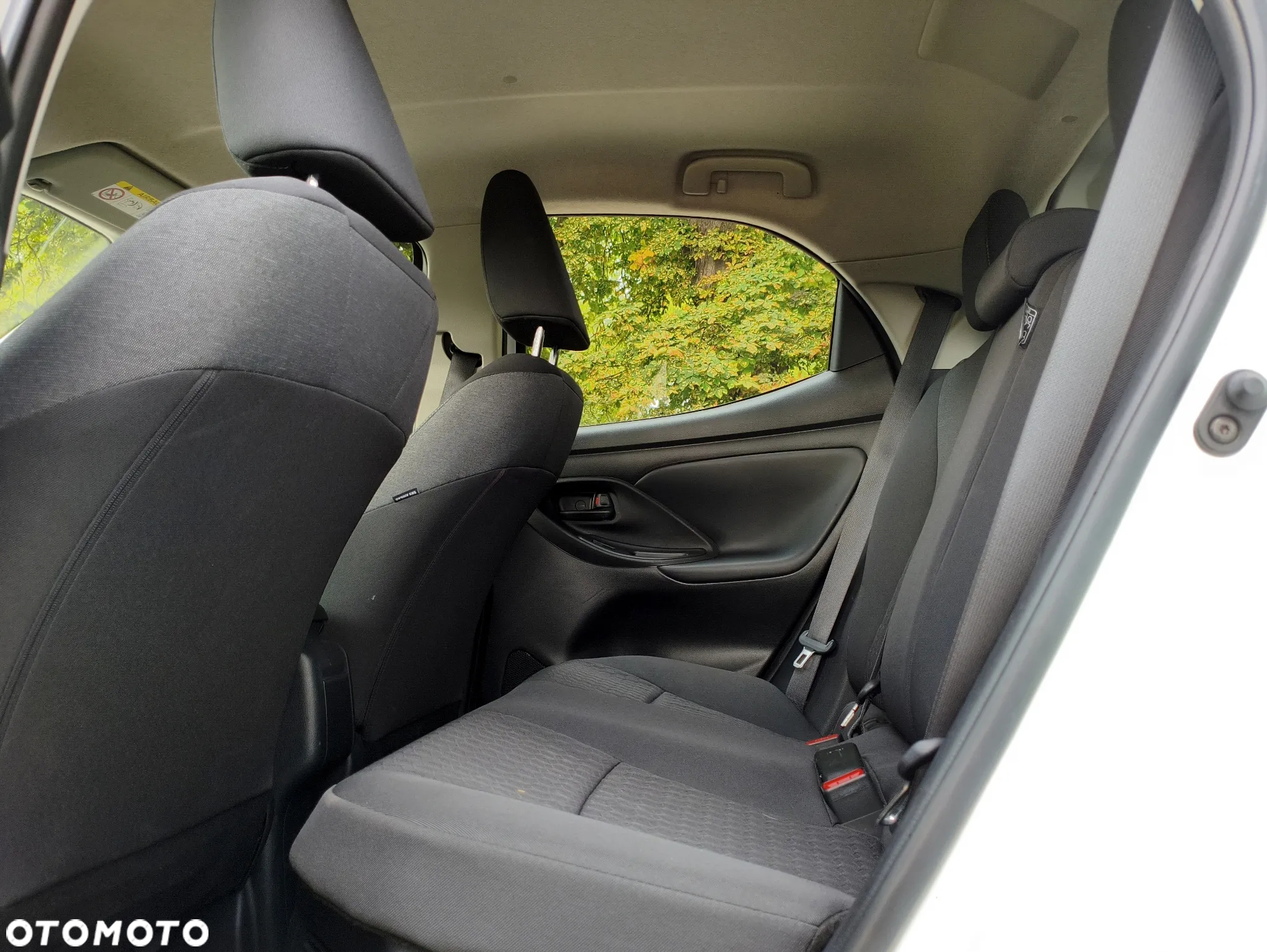 Toyota Yaris Hybrid 1.5 Comfort - 26