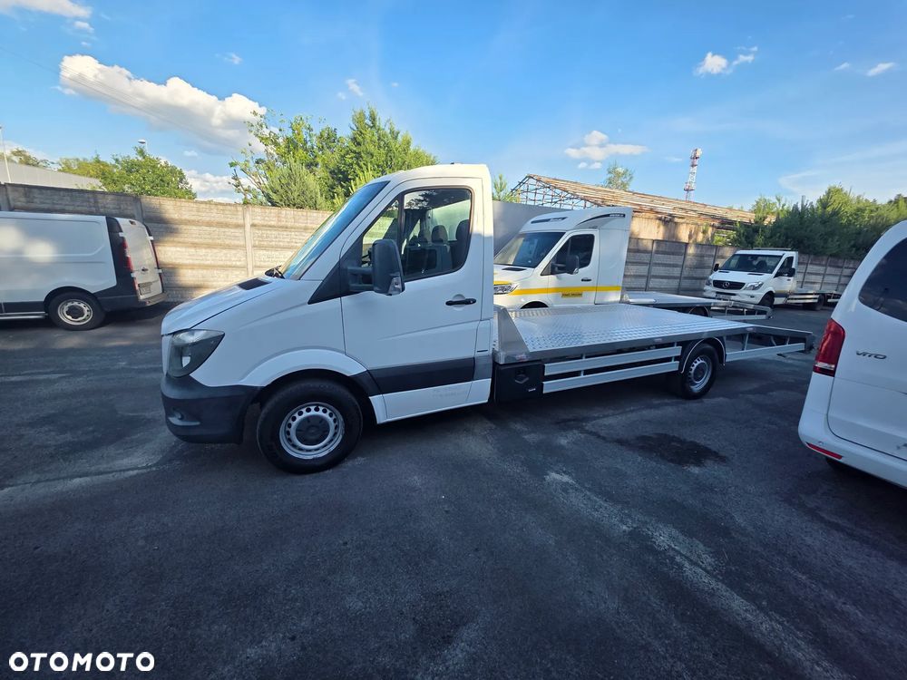 Mercedes-Benz Sprinter - 10