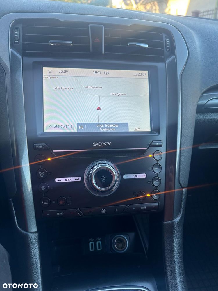 Ford Mondeo 2.0 EcoBlue Titanium - 13