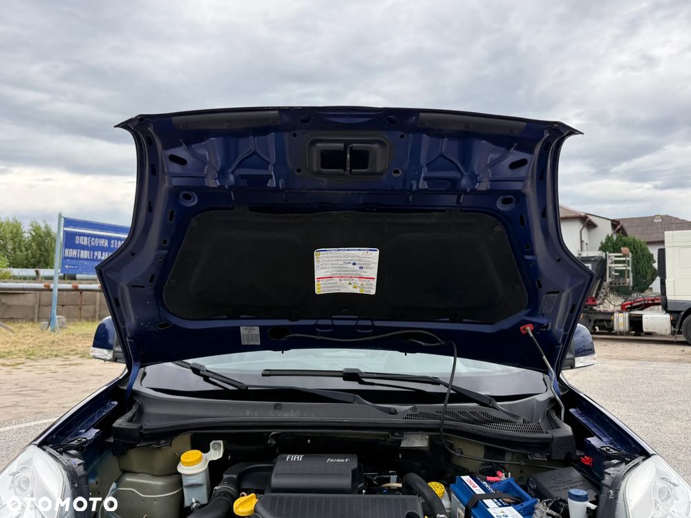 Fiat Doblo 1.4 T-Jet 16V Lounge - 26