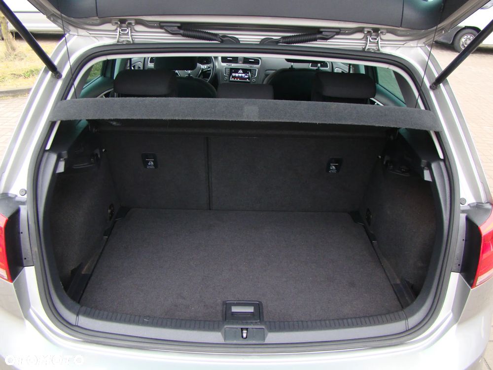 Volkswagen Golf 1.2 TSI BMT Trendline - 22