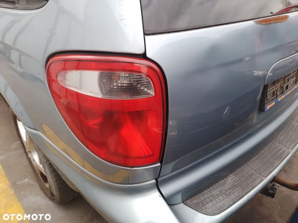 CHRYSLER GRAND VOYAGER IV 00-05 3.8 MPFI SXT - ZDERZAK PRZÓD PBE - 26