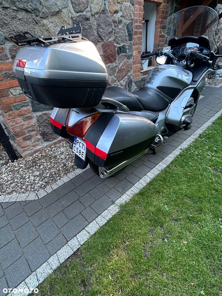 Honda ST - 5