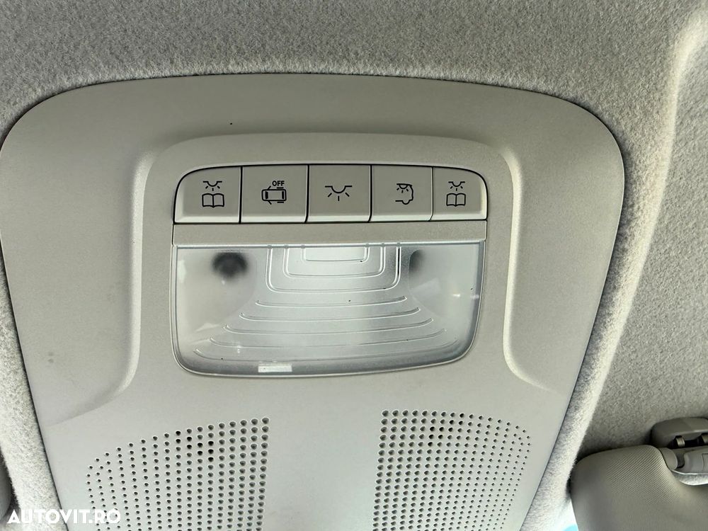 Mercedes-Benz Vito MIX / E RWD - 12