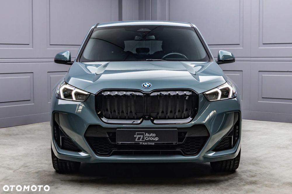 BMW iX1 xDrive30 66.5kWh M Sport - 7