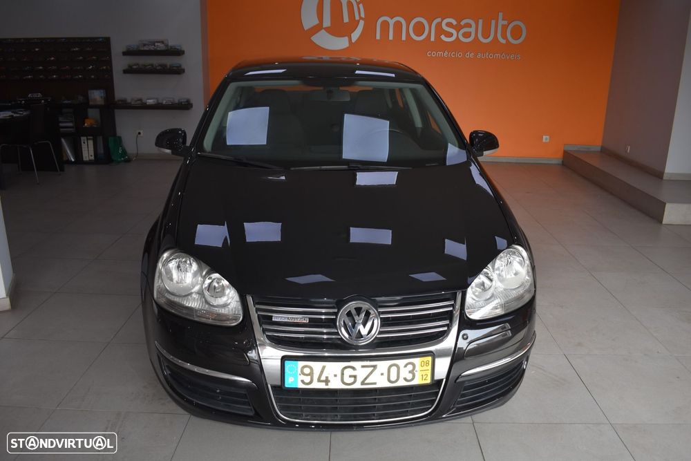 VW Jetta 1.9 TDi BlueM. Confortline - 4
