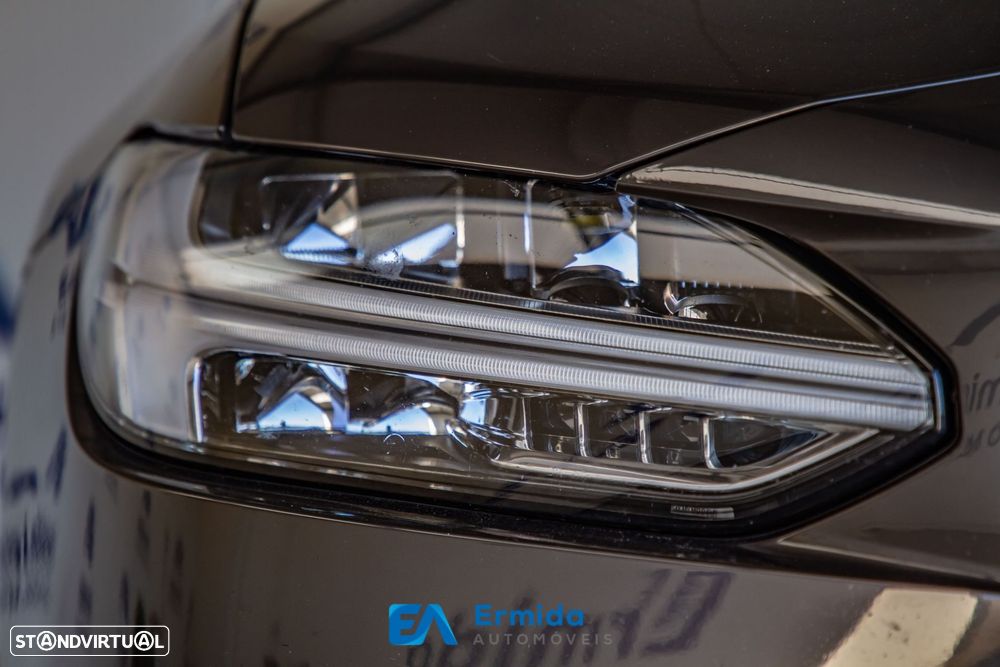 Volvo V90 2.0 T6 PHEV R-Design AWD - 7