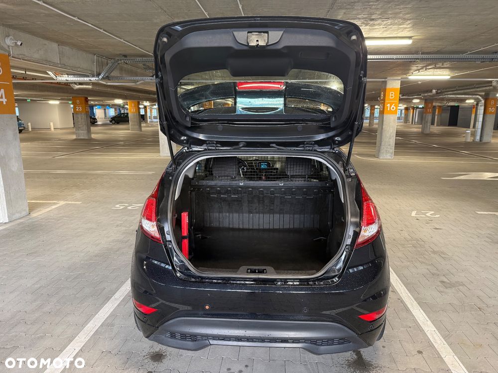 Ford Fiesta - 10