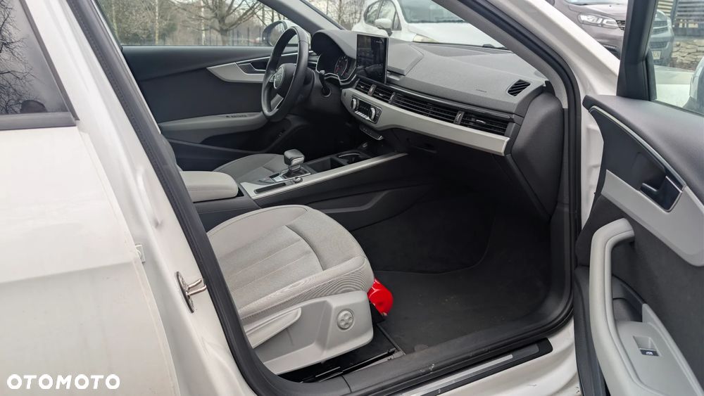 Audi A4 Avant 35 TFSI S tronic - 7