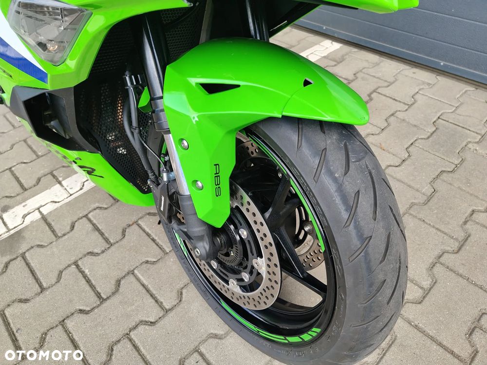 Kawasaki Ninja 400 - 24