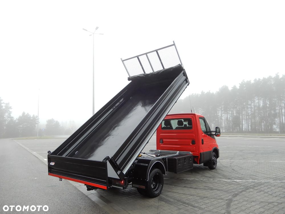 Iveco DAILY 50C18 Wywrotka Kiper Wywrot x 3 Strony 3996 mm Długi 8 E.Palet Renomowanej Firmy RomCar Rozstaw Osi 4100 mm WZMACNIANY HAK 3500 Kg 98 Tys Km Przeb. Stan Auta JAK NOWY POLECAM - 4