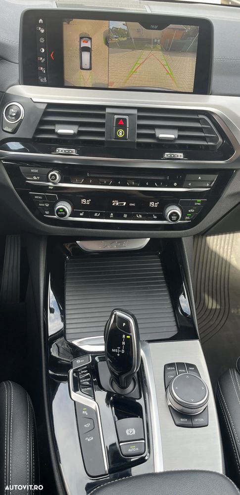 BMW X3 xDrive20d AT xLine - 11