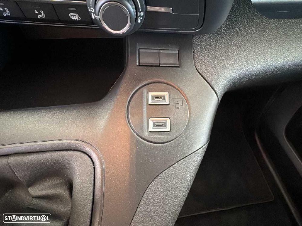 Fiat Doblo Outro - 13