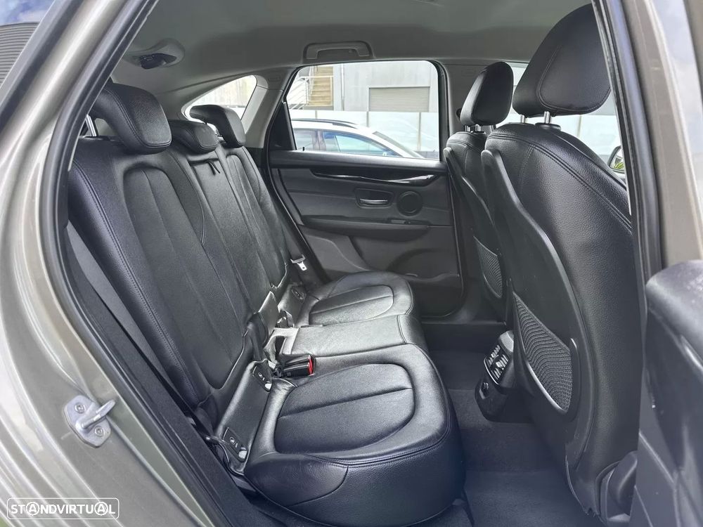 BMW 218 Active Tourer d Line Sport - 60
