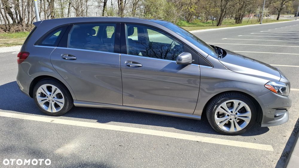 Mercedes-Benz Klasa B 250 7G-DCT Urban - 4