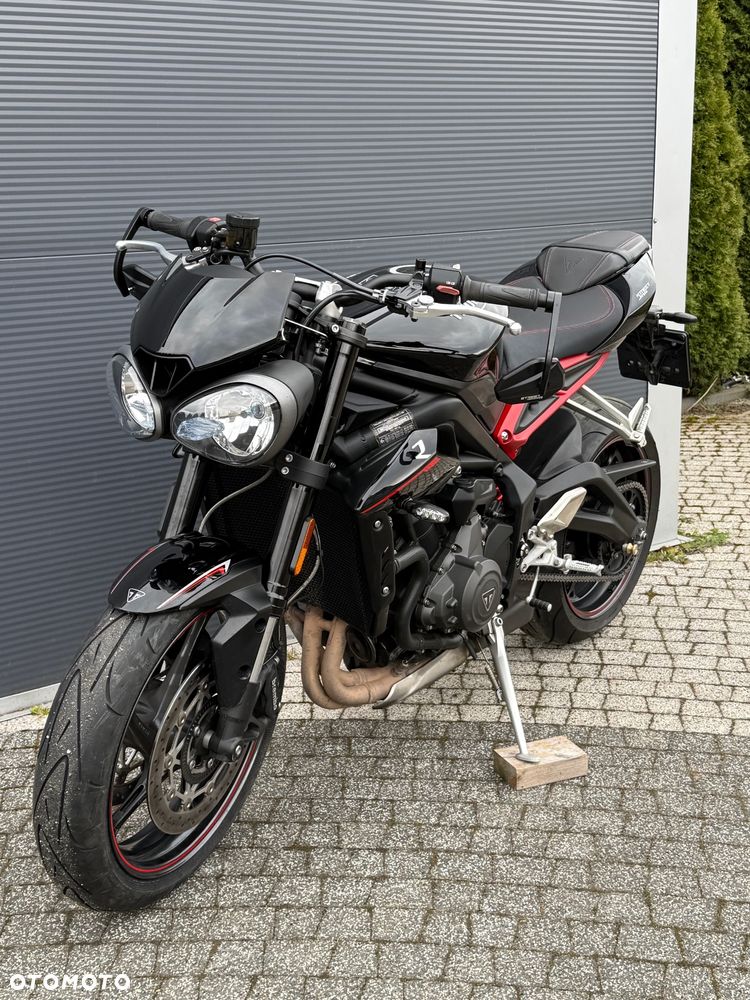 Triumph Street Triple - 9