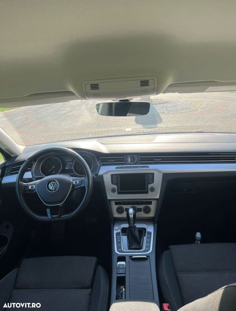 Volkswagen Passat Variant 2.0 TDI DSG Comfortline - 5