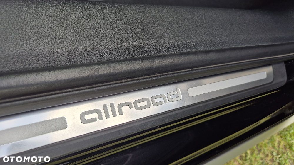 Audi A4 Allroad 2.0 TDI Quattro S tronic - 11