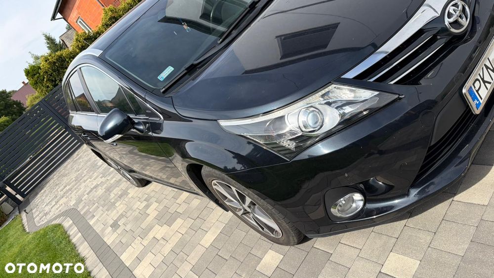 Toyota Avensis 2.0 D-4D Active - 3