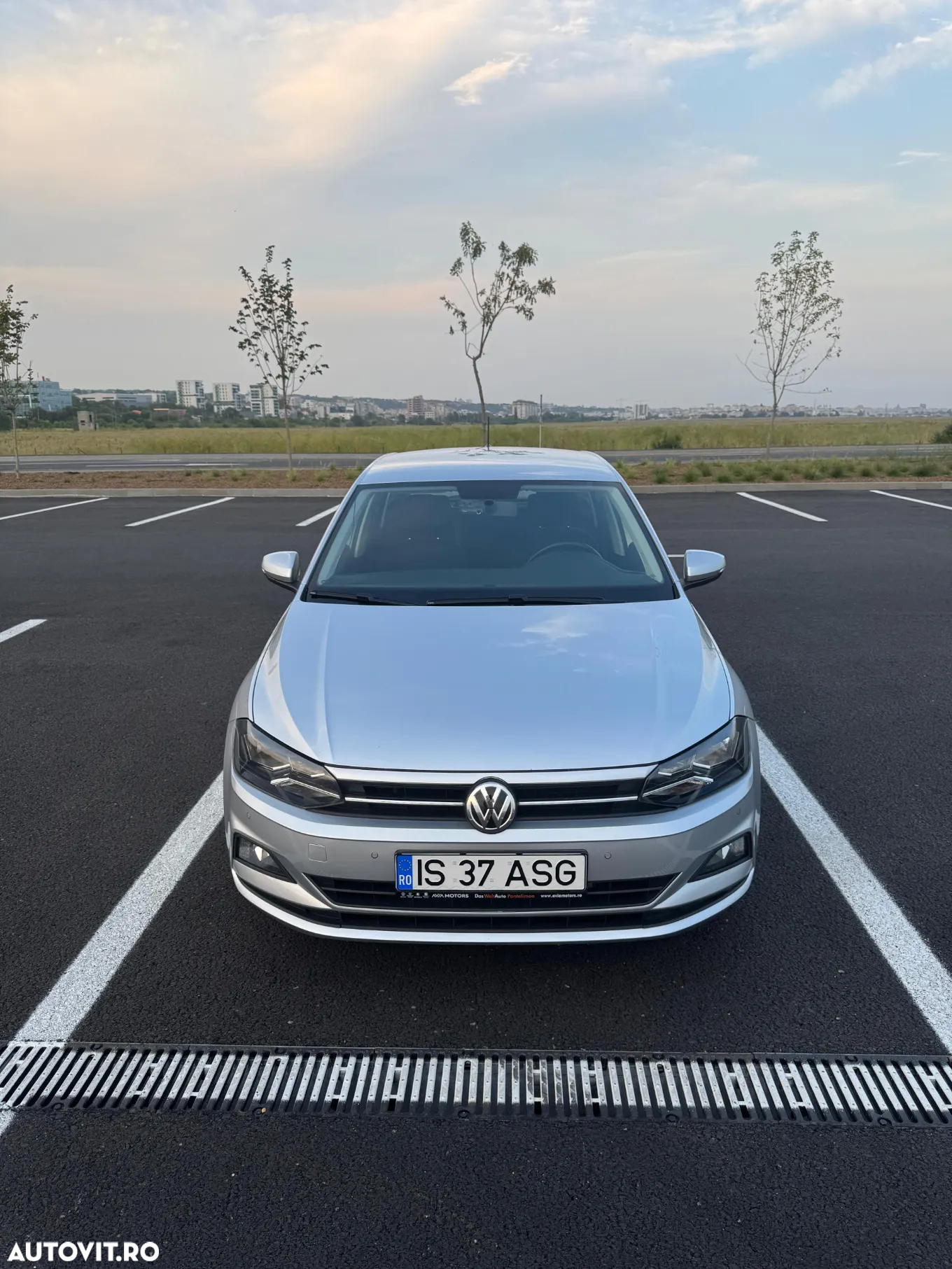 Volkswagen Polo 1.0 TSI Comfortline - 2