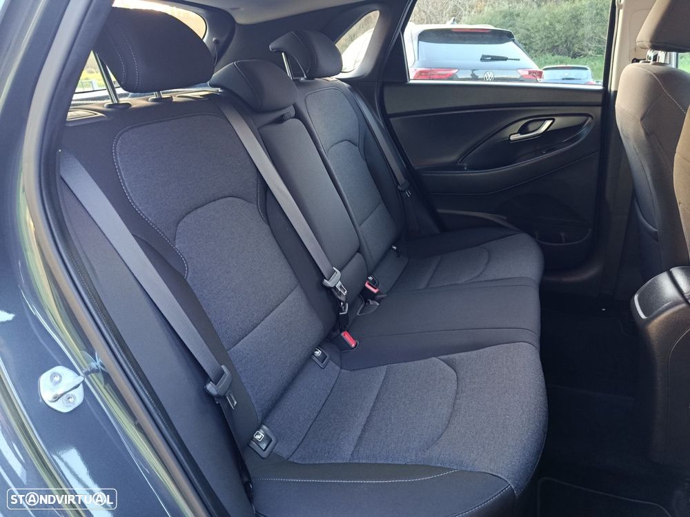 Hyundai i30 1.6 CRDI STyle Plus - 12