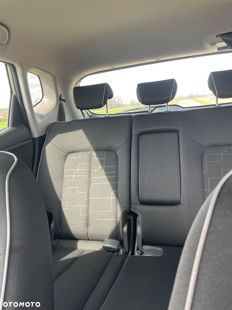 Kia Venga 1.6 L - 19