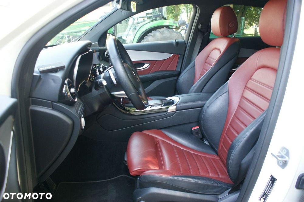 Mercedes-Benz GLC - 14