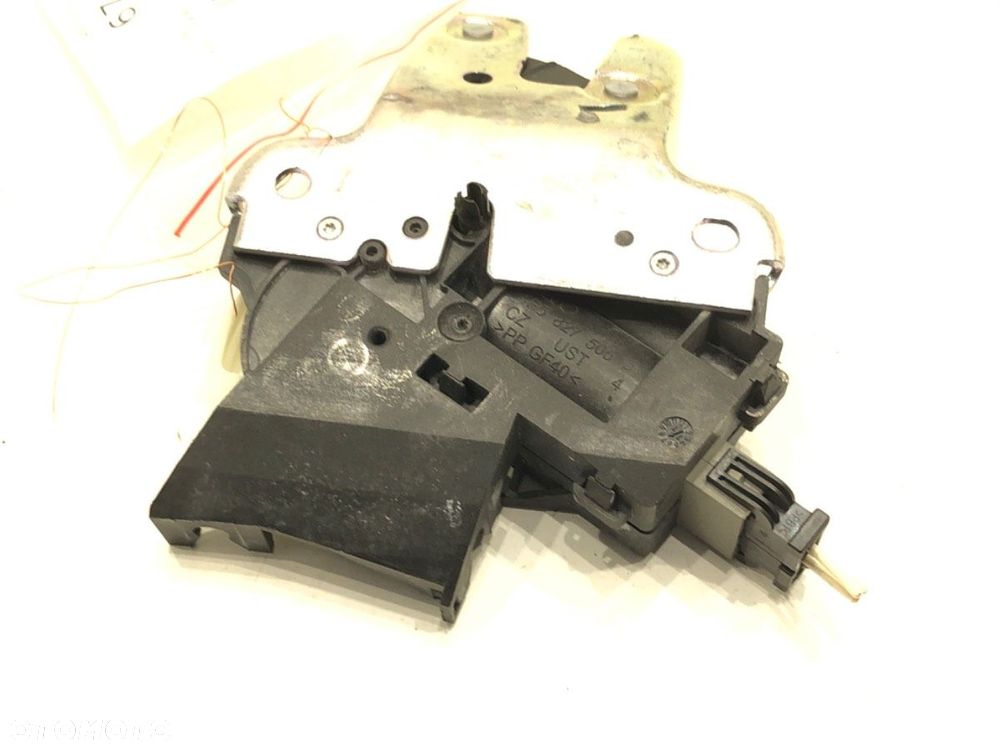 ZAMEK KLAPY TYŁ - 45.00 PLN - VW PASSAT B7 (362) 2010 - 2015 2.0 TDI 125 kW [170 KM] olej napędowy - 3