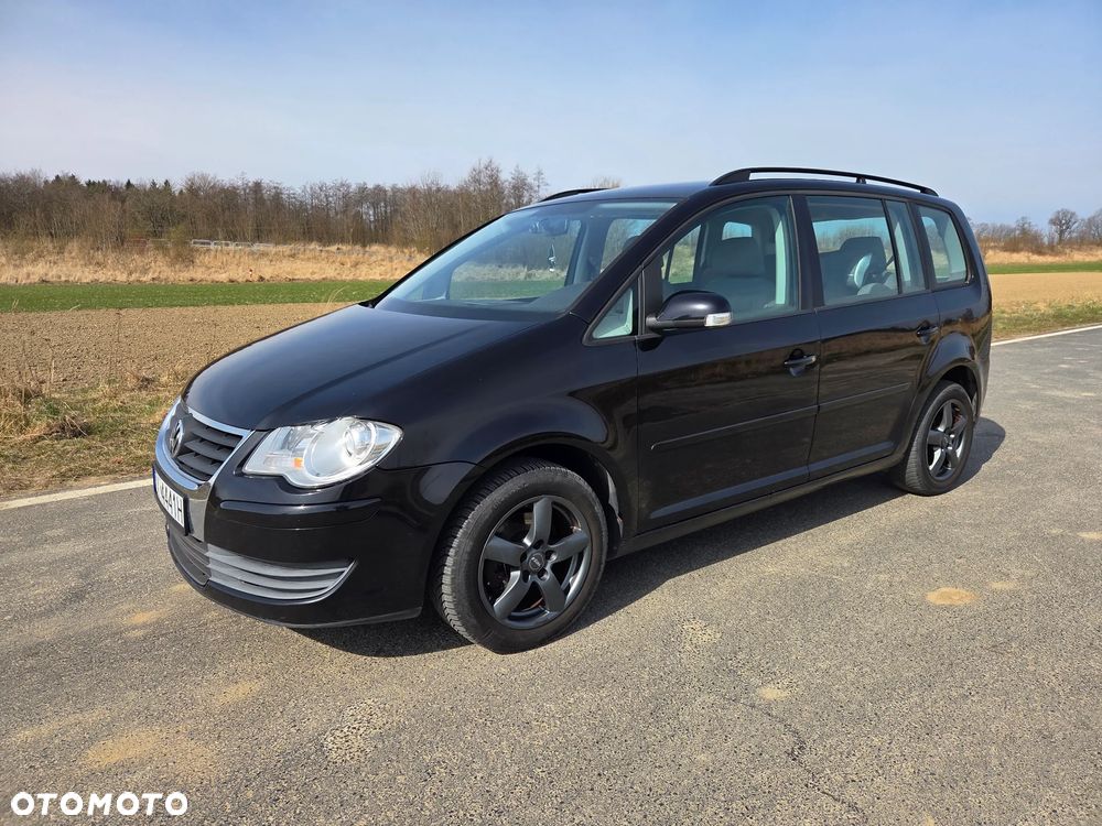 Volkswagen Touran 1.6 Trendline - 1