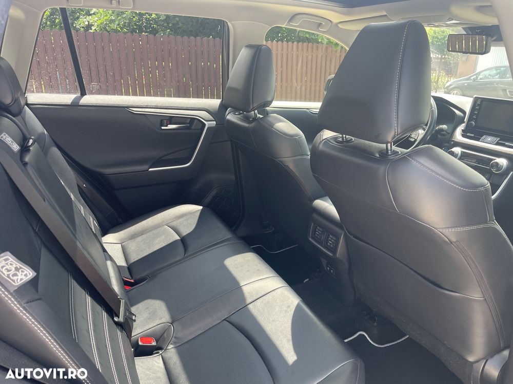 Toyota RAV4 2.5 VVT-iE 4x4 Luxury Plus - 6