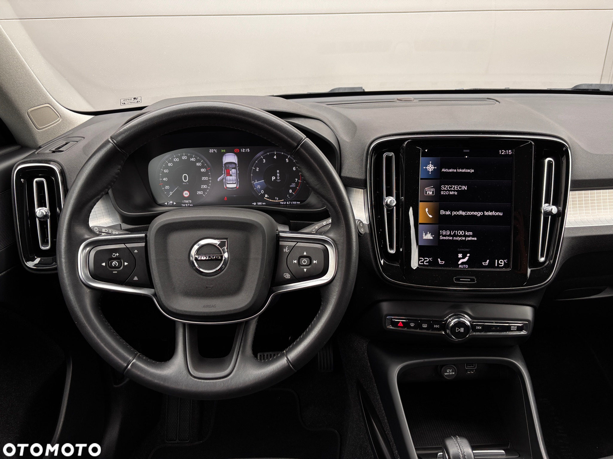 Volvo XC 40 T3 Geartronic Momentum Pro - 14