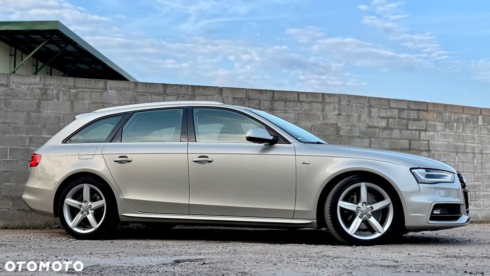 Audi A4 Avant 2.0 TDI DPF clean diesel quattro S tronic S line Sportpaket - 22