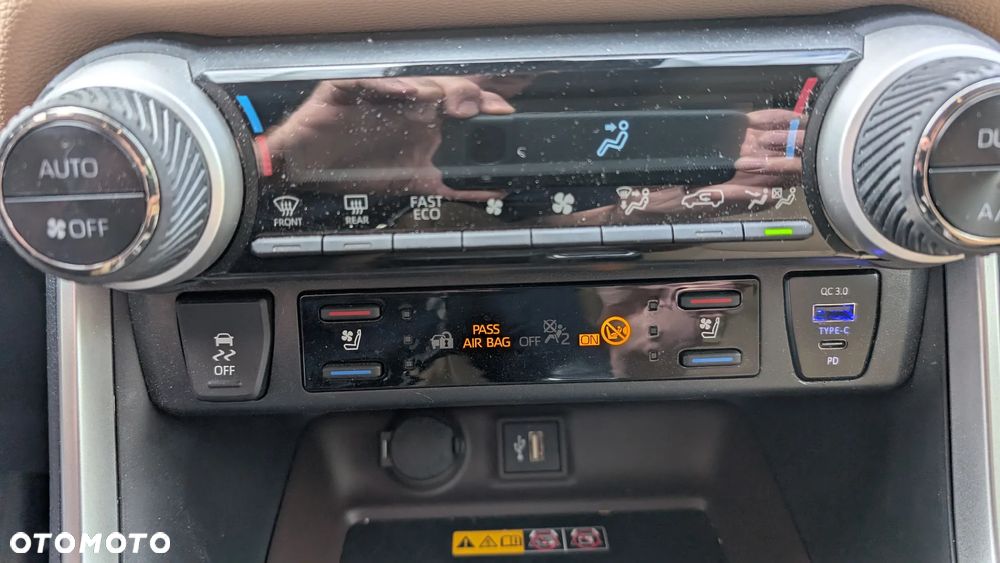 Toyota RAV4 2.5 Hybrid Executive 4x4 - 16