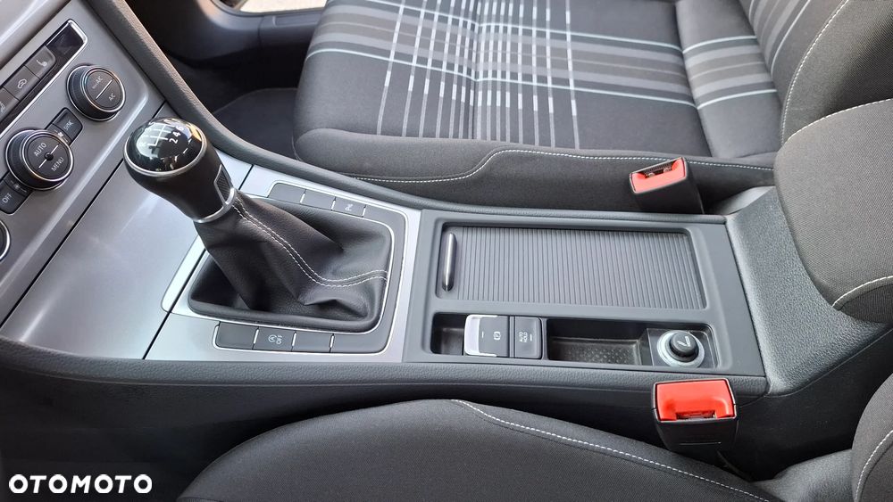 Volkswagen Golf 1.4 TSI BlueMotion Technology Lounge - 30