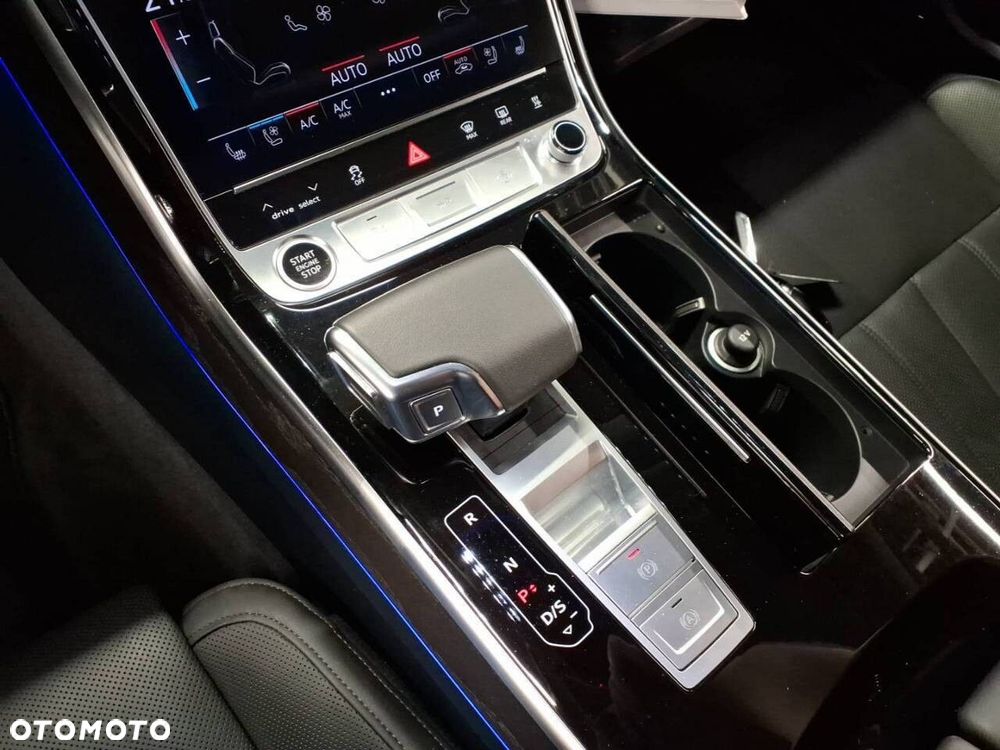 Audi A8 - 9