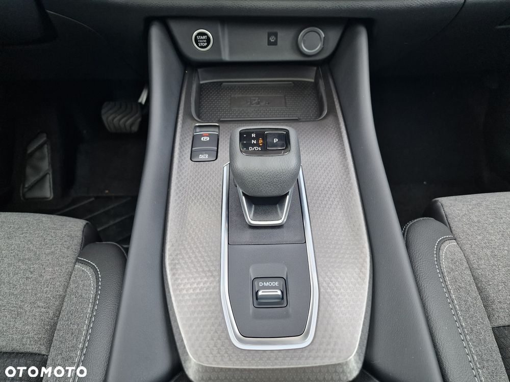 Nissan Qashqai 1.3 DIG-T mHEV N-Connecta Xtronic - 14