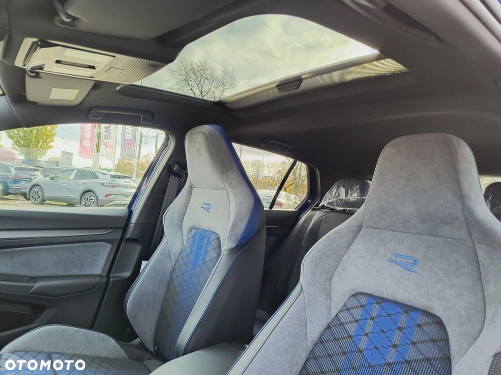 Volkswagen Golf VIII 2.0 TSI 4Motion R DSG - 11