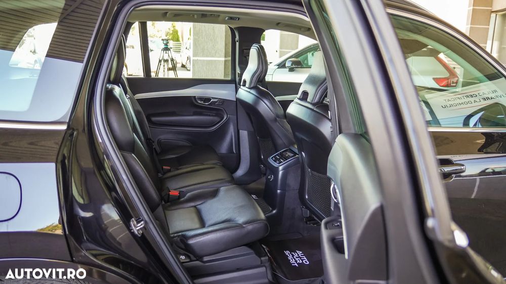 Volvo XC 90 - 35